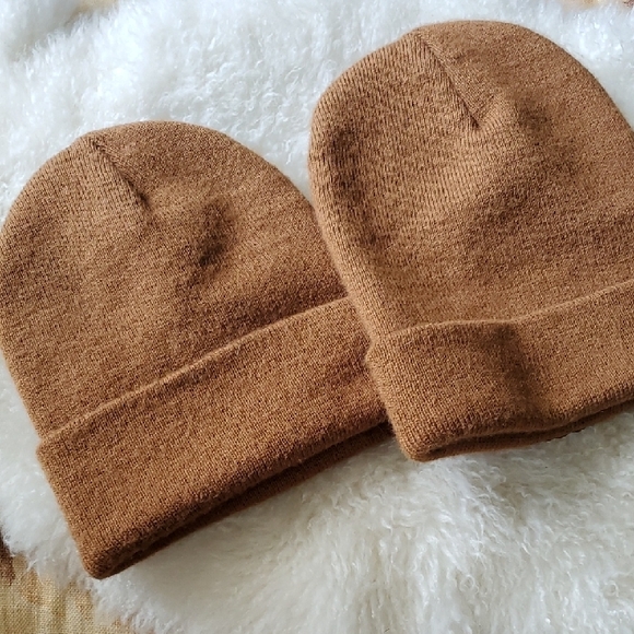 Carhartt (Two) Tan Knit Beanies Youth Size - Picture 5 of 7